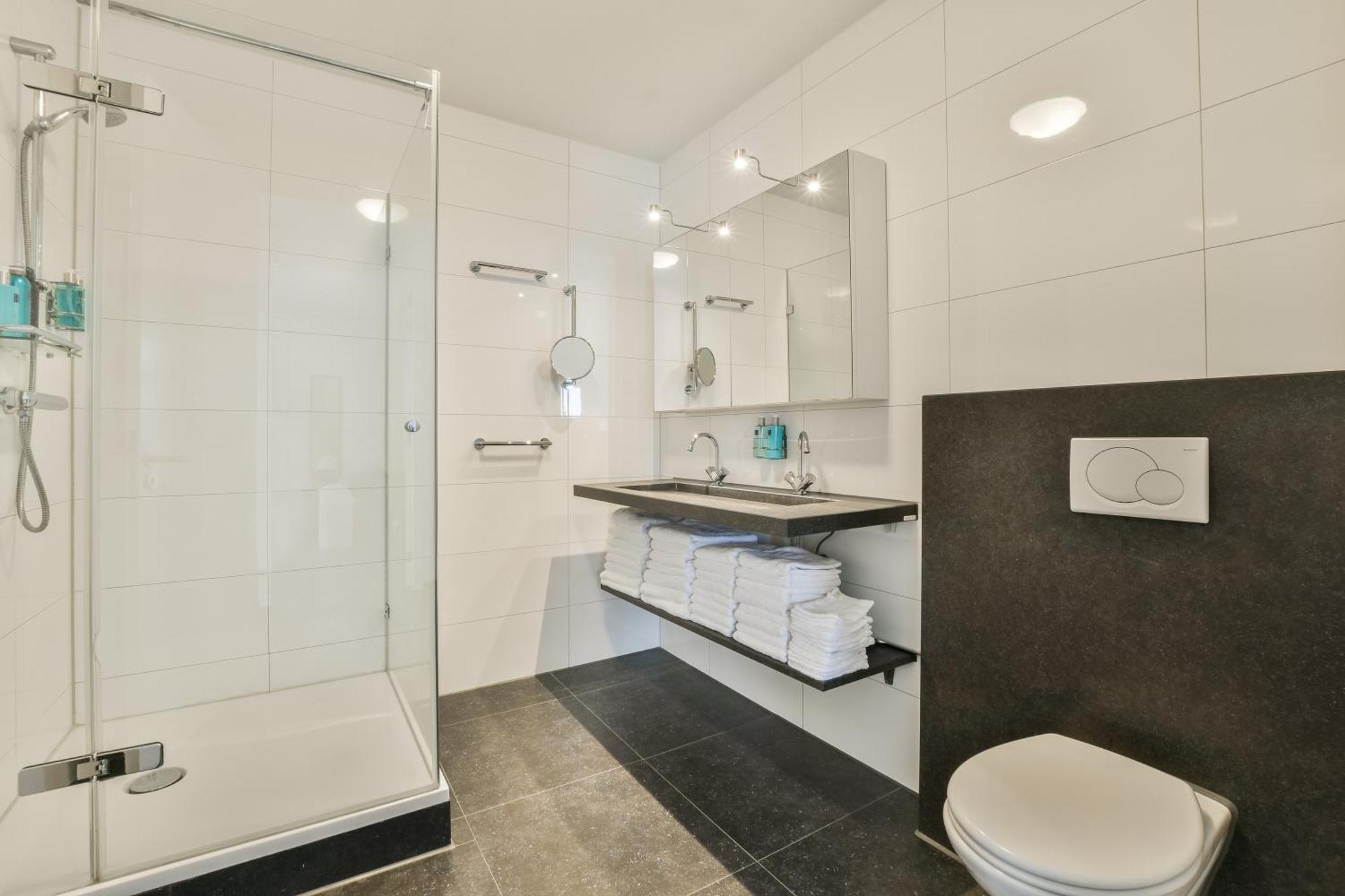 Appartement Met Frontaal Zeezicht In Блумендал Экстерьер фото